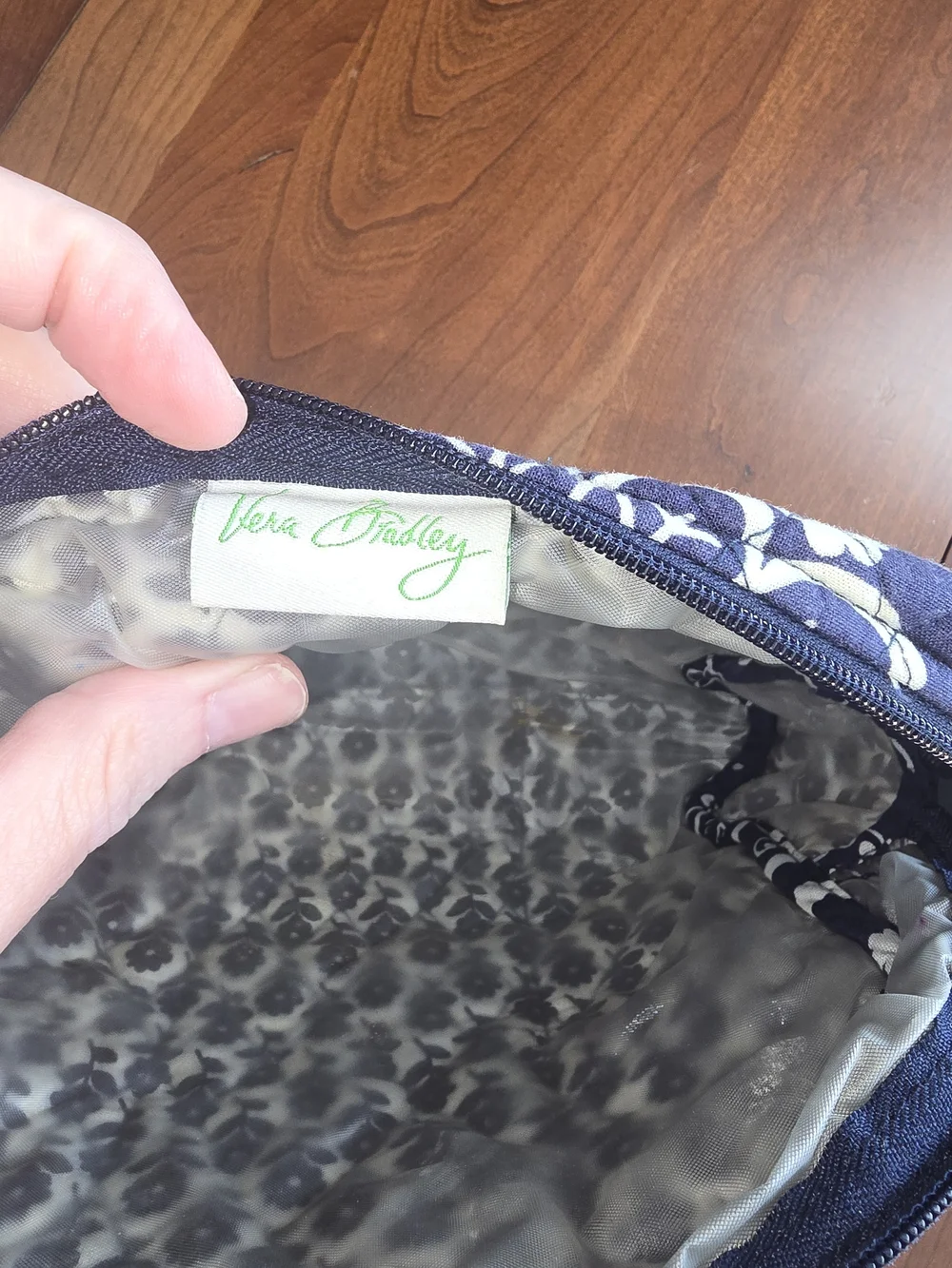 Vera Bradley Navy and White Quilted Floral Cosmetic Pouch, Lined, GUC